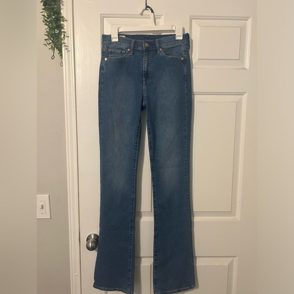 Gap Mid Rise Baby Boot Bootcut Jeans with Washwell 27/4 Tall Medium Wash - Picture 2 of 5